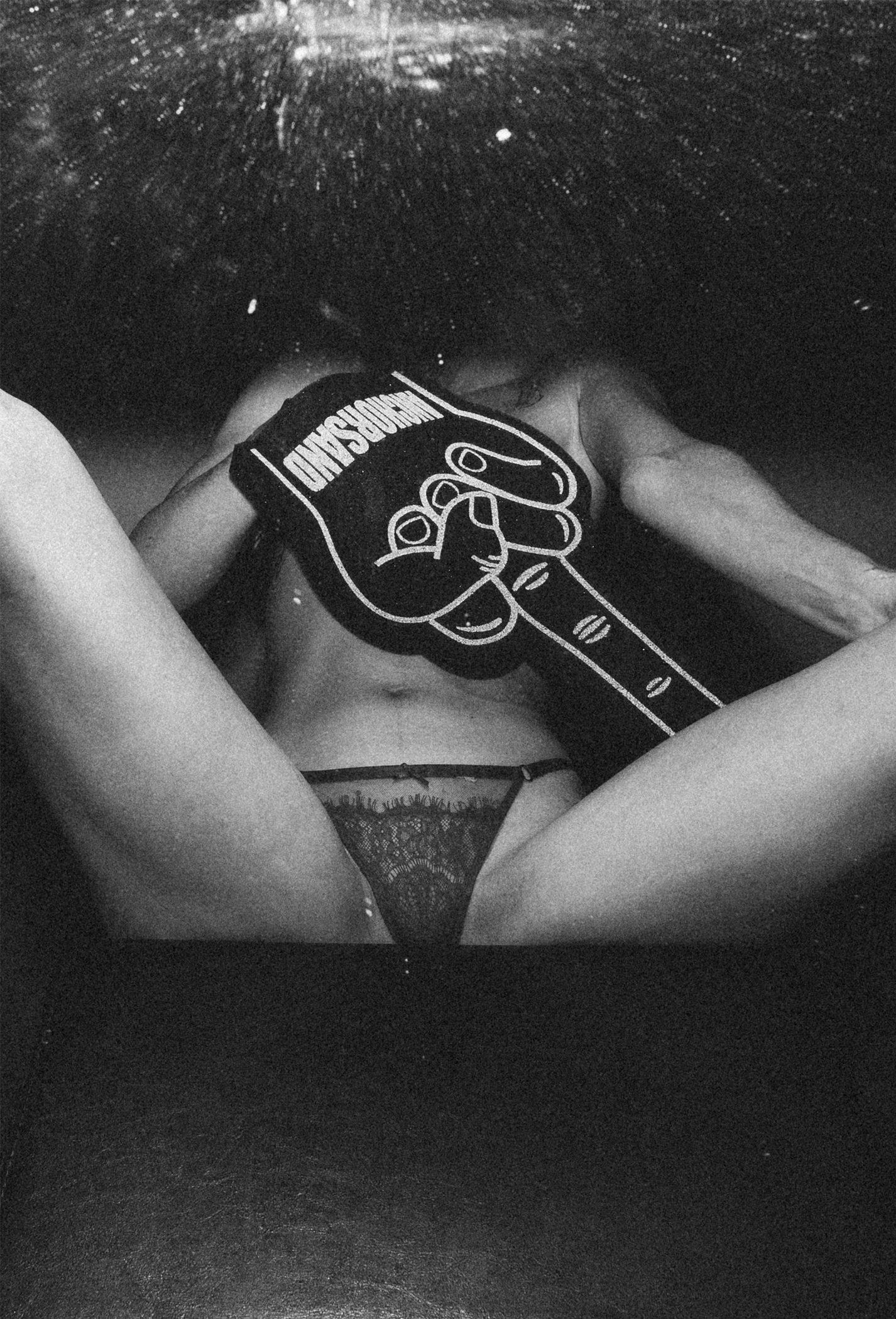 FOAM MIDDLE FINGER